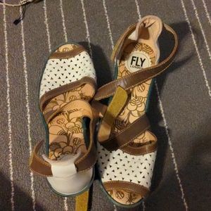 Fly London size 39 Women's wedge sandal